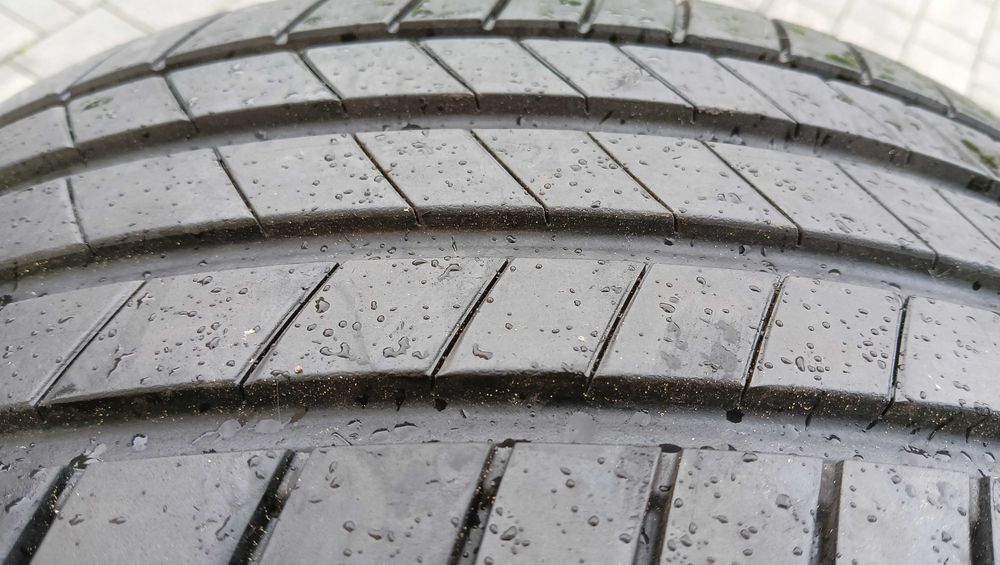 245/40r18  BRIDGESTONE Turanza T005  , 2 OPONY    j.NOWE ,     + 7mm ,   2021r