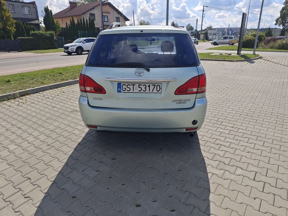 Toyota Avensis Verso