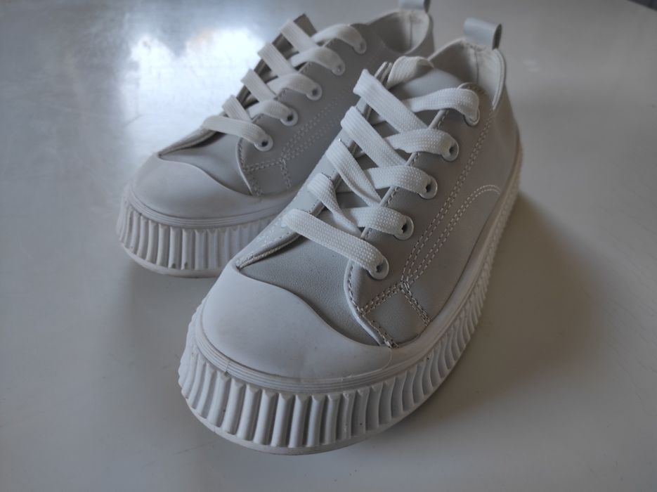 Biało szare wysokie trampki