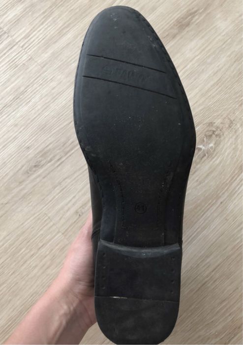 Męskie czarne eleganckie buty do garnituru skórzane Pawo r. 41