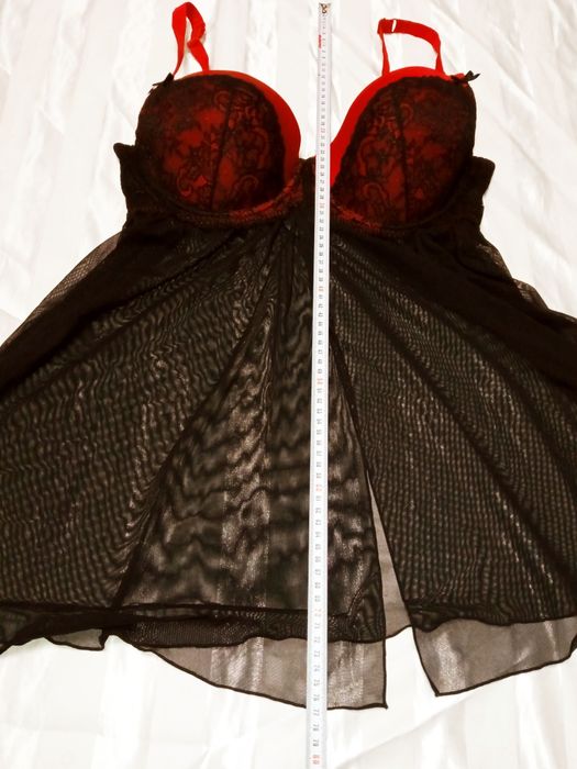 Пеньюар The Lingerie (C&A) с плотной чашкой.