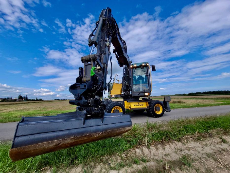 Uslugi koparka kołową 20t