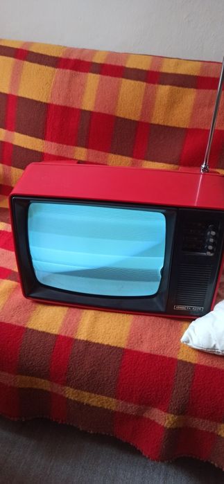 Telewizor turystyczny Junost 402B