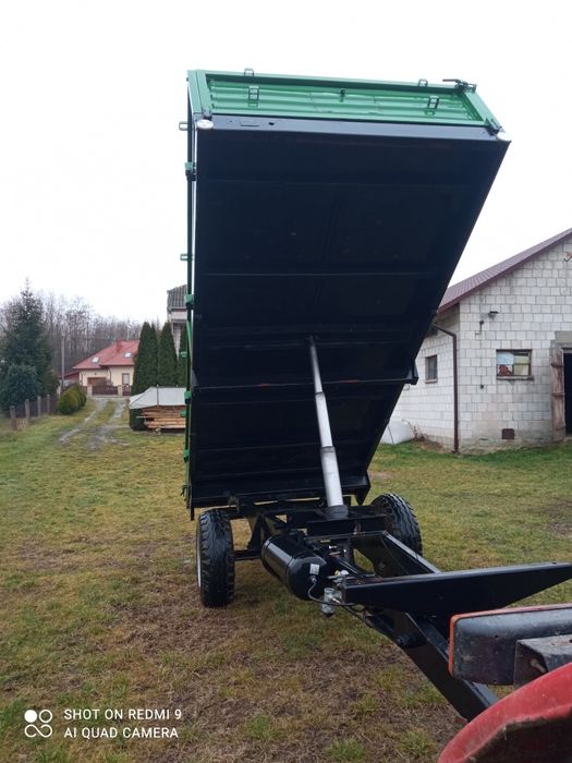 Przyczepa wywrotka jednoosiowa