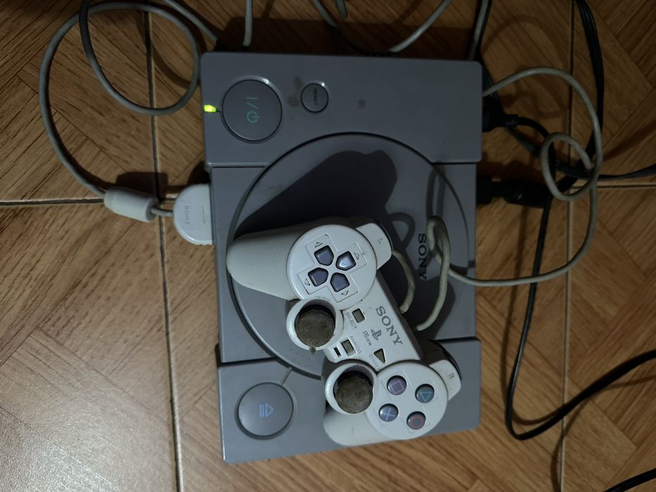 Playstation 1 com comando