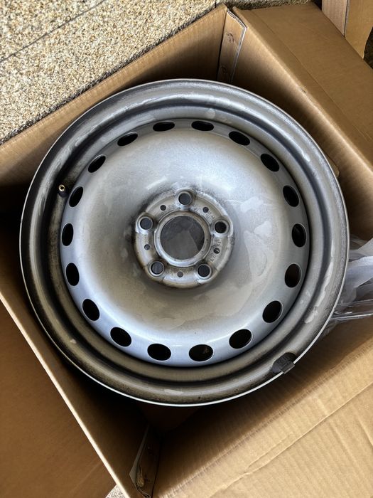 Jantes 15 renault kangoo - Desocupar