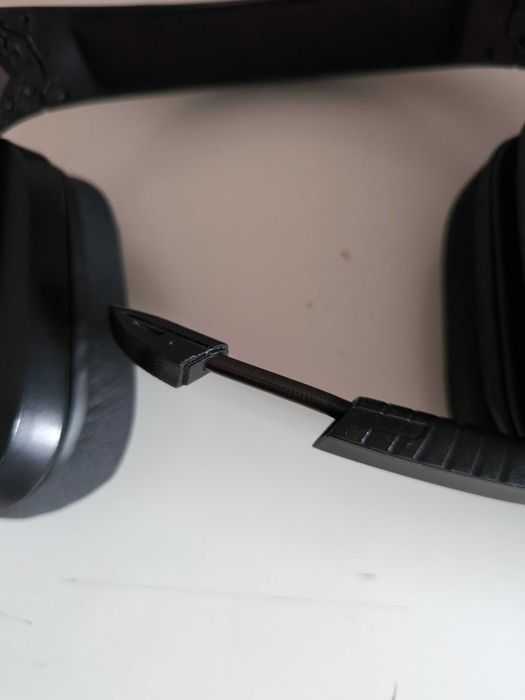 Fones De Ouvidos Headset Logitech G933 7.1 Wireless RGB