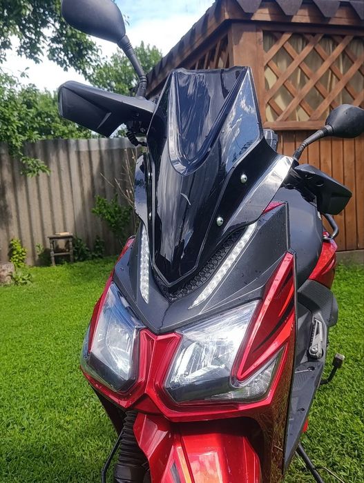 Продам скутер спарк
