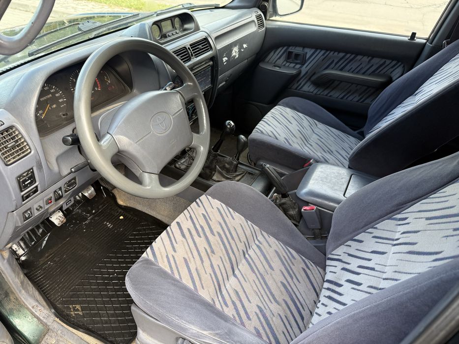 Продам Toyota Land Cruiser Prado 90