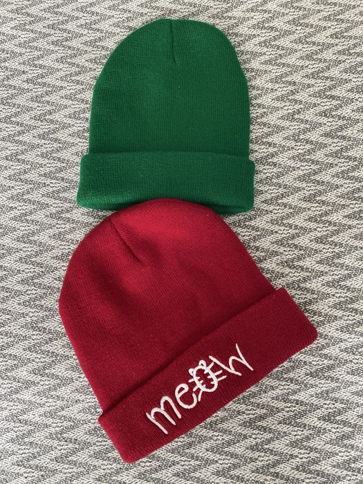 Шапки жіночі 2 шт