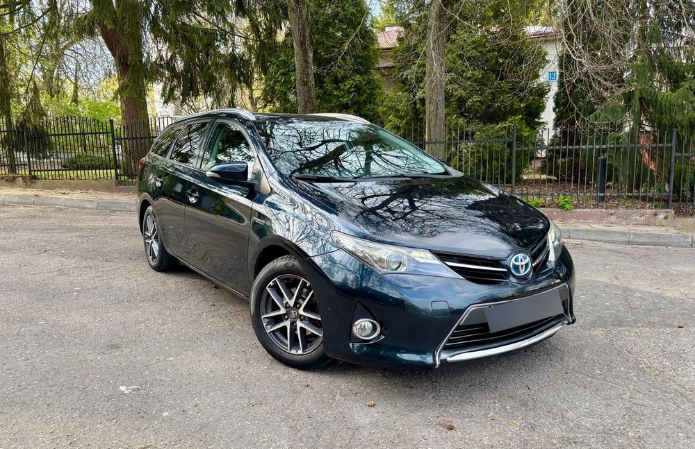 Toyota Auris Toyota Auris hybride 1.8