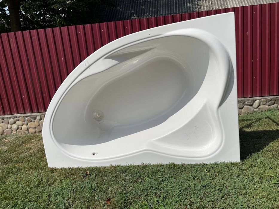 Ванна акрилова,кутова(1700/1150/650)