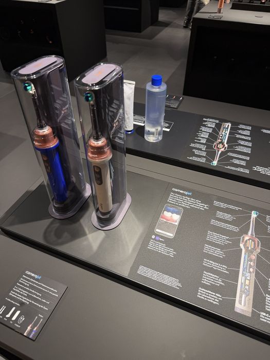 Dyson Camerajet