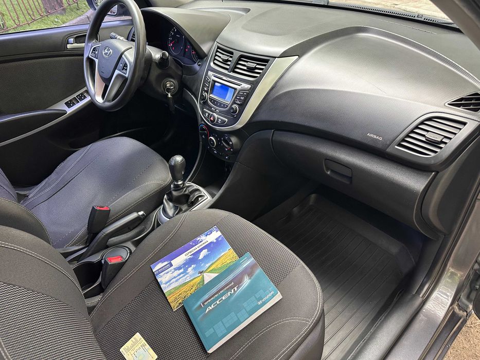 Hyundai Accent 2013