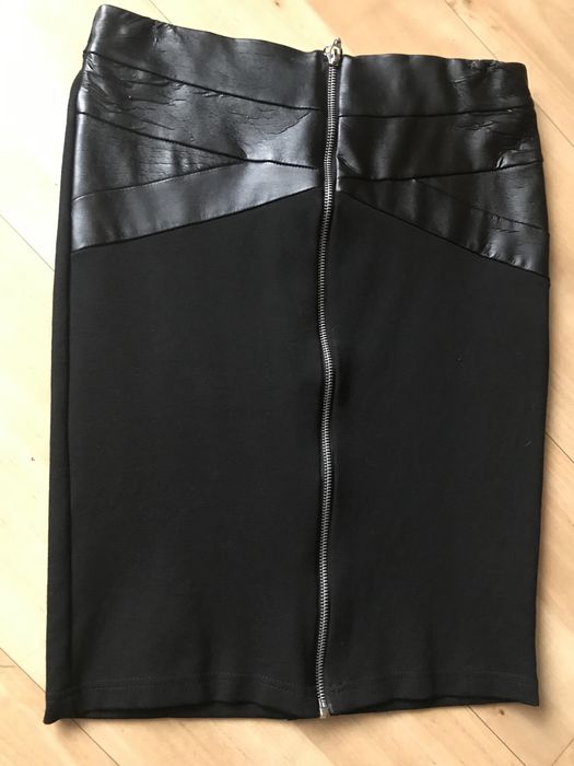 Spódnica damska rozm. M/38  STRADIVARIUS