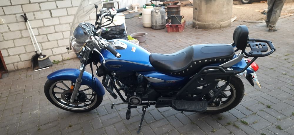 Продам мотоцикл всі деталі за тел.