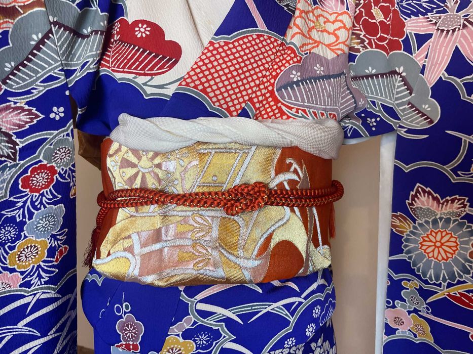 Japońskie kimono furisode + pas obi + sznur obijime + obiage