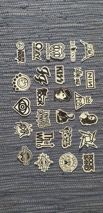 Conjunto 26 autocolantes de música - lote 3 - portes incluidos.