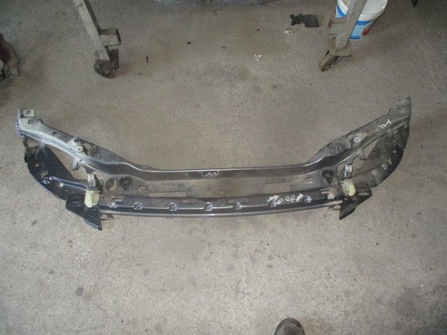 Frente em fibra ou chapa VOLVO C30