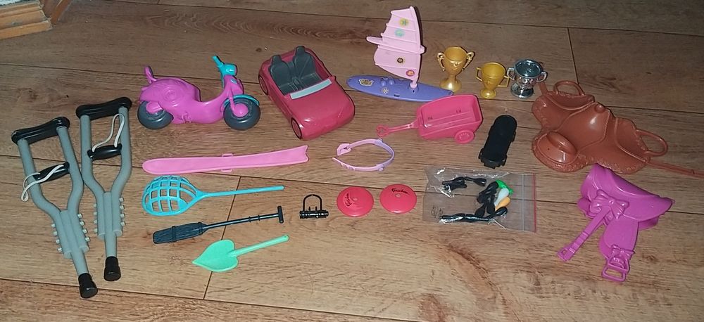 Аксессуары для кукол Барби и подобных бижутерия и прочая мелочь