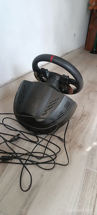 Thrustmaster T300 (Base + Steering Wheel)64750816285057122