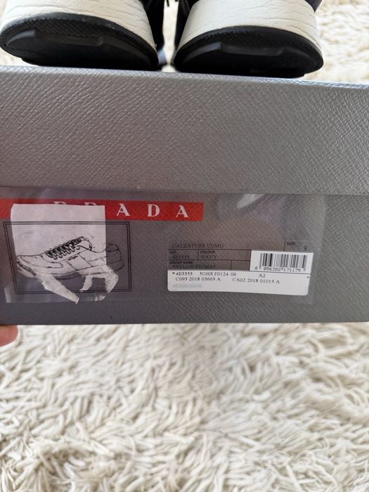 Чоловіче взуття Prada