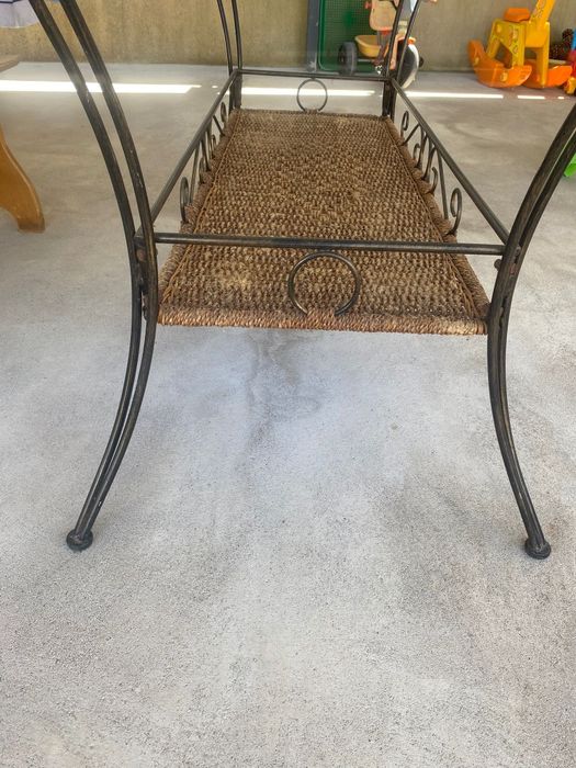 Mesa de com tampo em vidro