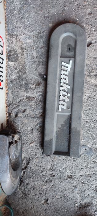 Piła łańcuchowa elektryczna Makita