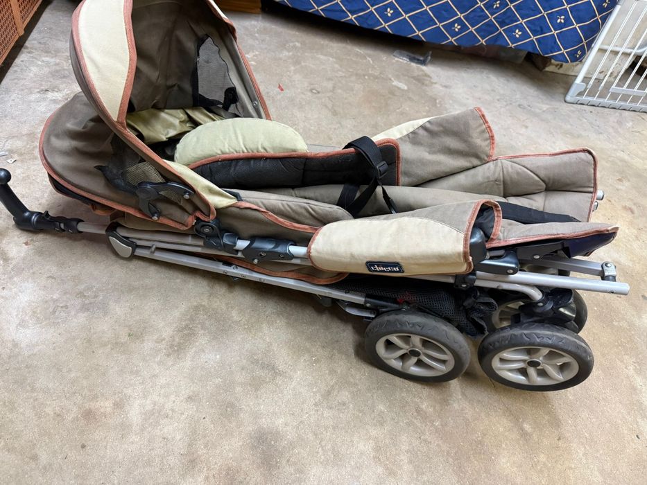 Carrinho de passeio chico