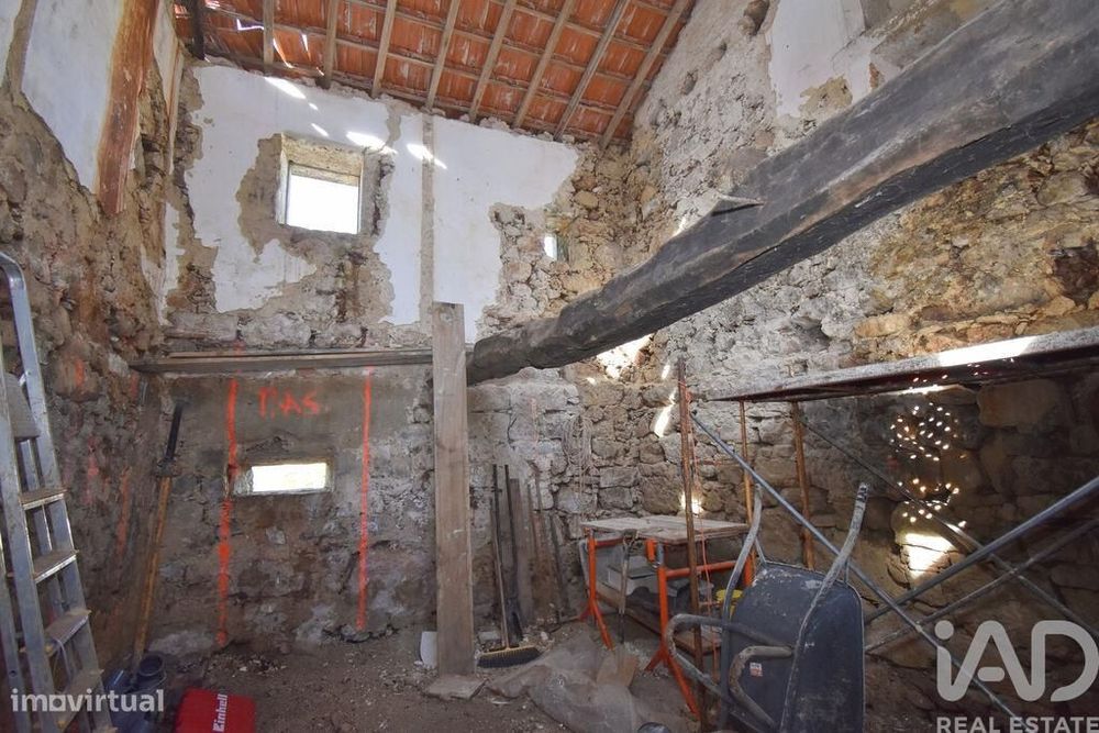 Casa / Villa em São Miguel, Santa Eufémia e Rabaçal de 70 m2