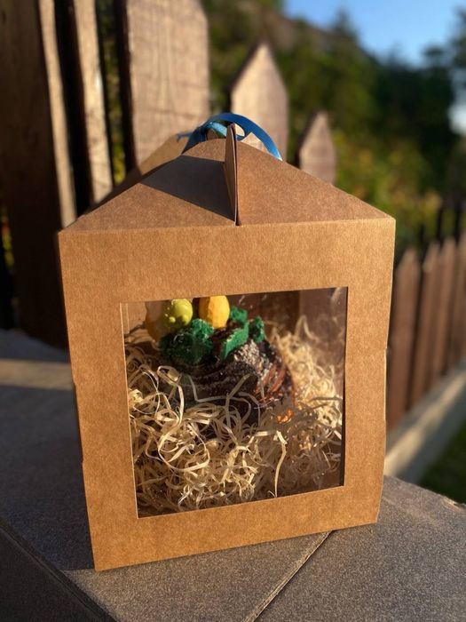 Продам картонные коробки для десертов