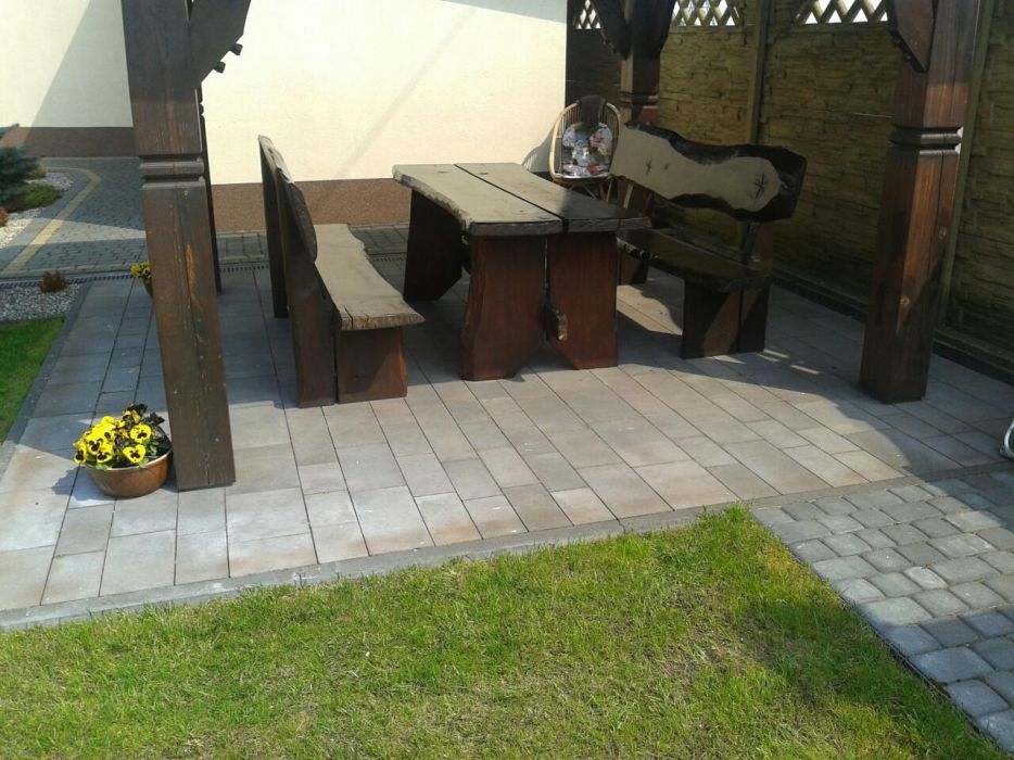 Meble ogrodowe z drewna