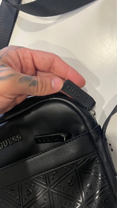 Bolsa da guess preta