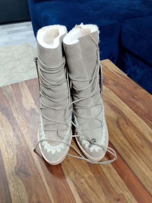 Piękne nowe ocieplane buty na koturnie r 39