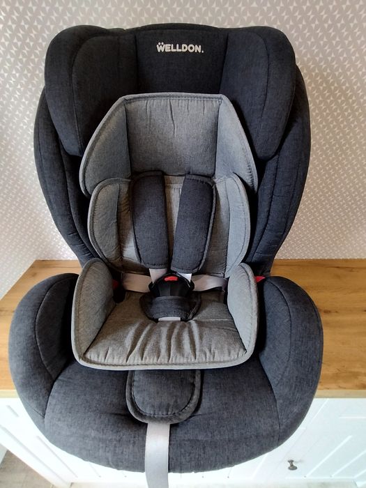 Детское автокресло WELLDON