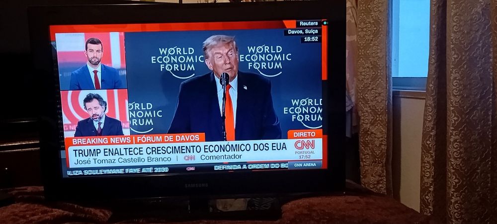 LCD Samsung 32 polegadas como nova