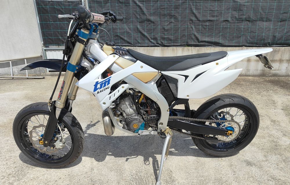TM Racing EN 300