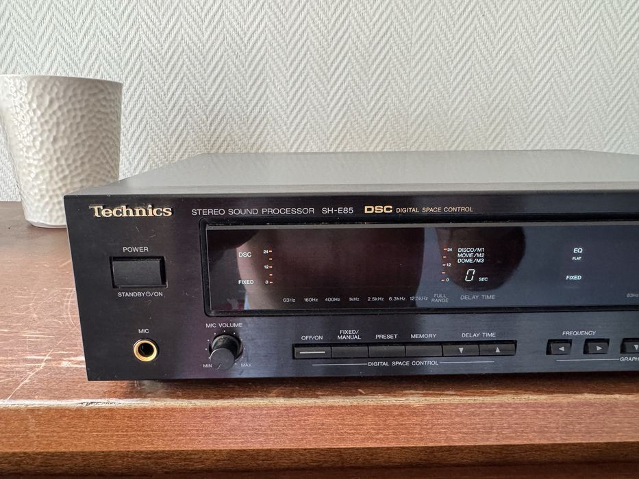 Equalizer Technics SH-E85