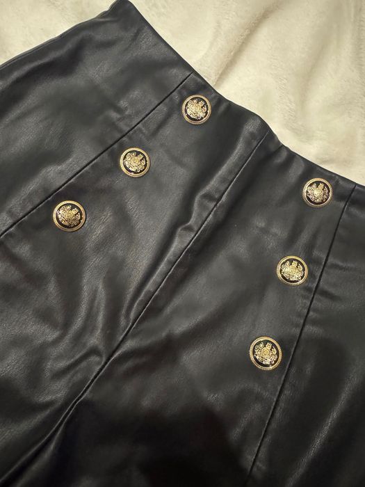 Шорти Zara кожані