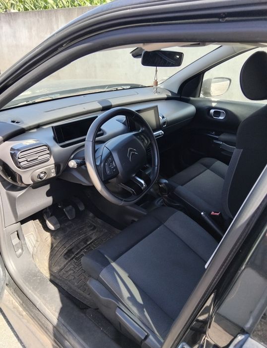 Vendo citroen c4 catus 1.2 vti 2017 nacional com 69 mil km  acidentado salvado