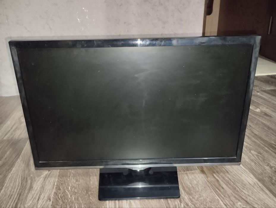 Продам Монитор Самсунг в очень хорошем состоянии
