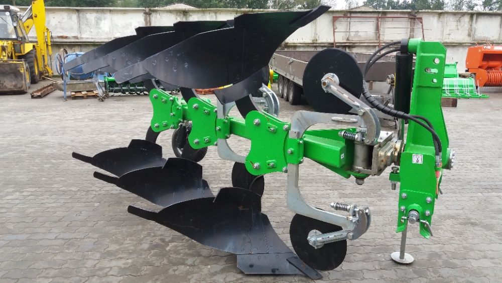 Плуги оборотные 3,4,5-корпусные Bomet U-064