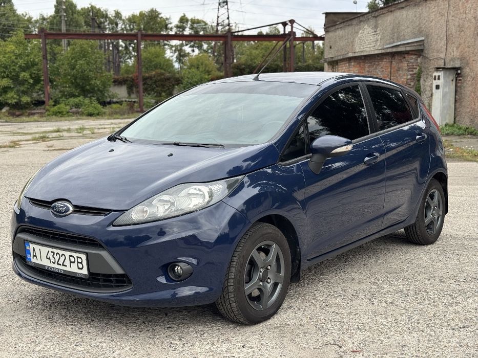 Ford  Fiesta 2012     5500$