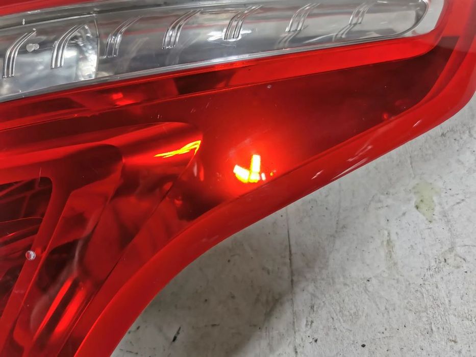 Citroen C4 Picasso Lampa prawy tył prawa