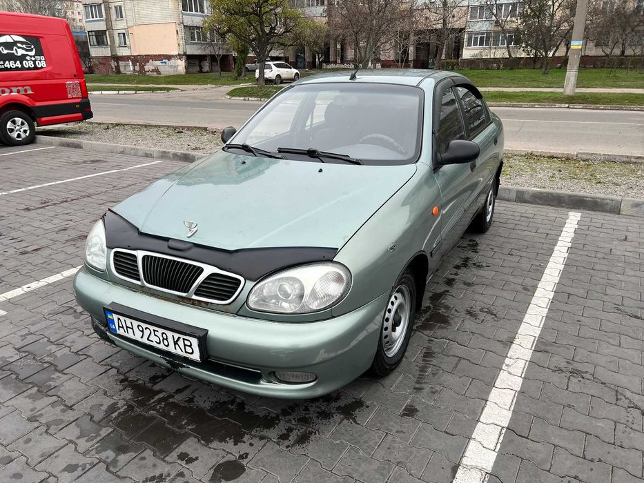 Максимальная комплектация SE. Передние стеклоподъемники, гидроусилитель, кондиционер, линзы в фарах, хорошая зимняя резина.
По технике и в салоне всё хорошо, двигатель после капиталки, НЕ дымит, масло не ест.
Каждый день на ходу
По кузову требует сварочных работ.
Каменское, Левый берег, 11-й мкрн.
С документами порядок, газ 2го поколения вписан в т.п, любой вид переоформления.
БЕЗ торга