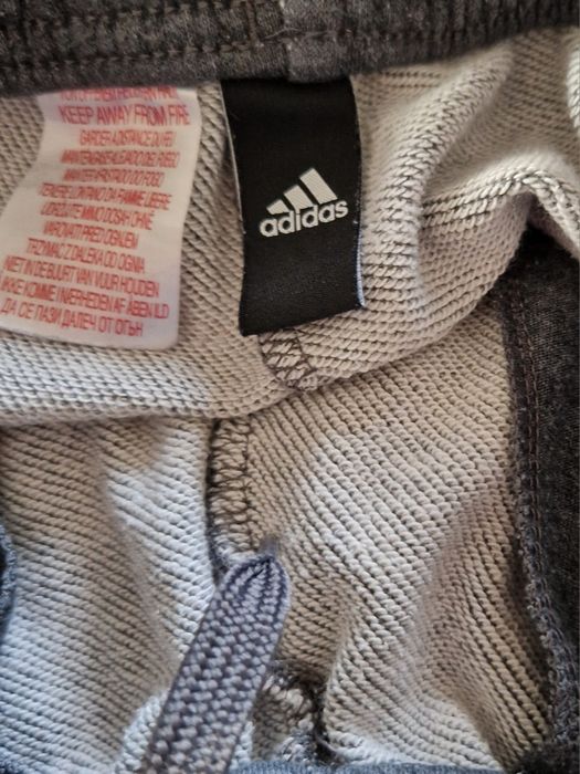 Porządne  spodnie adidas Unisex
