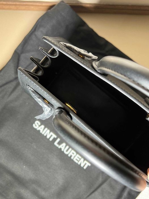 Сумка Yves Saint Laurent Sac De Jour