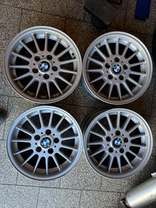 Felgi 7,0x16 ET34 BMW 3 E90 E91 E46 oryginał styling 32