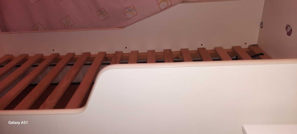 Cama. Estrado, colchão e Gaveta para por debaixo cama