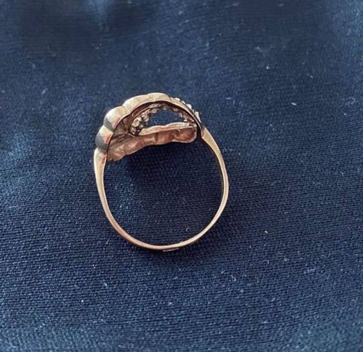 Кольцо золотое женское